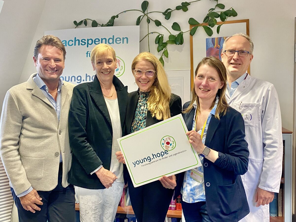 young.hope Spendenübergabe